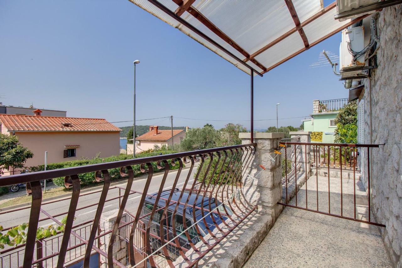 Stela Apartman
