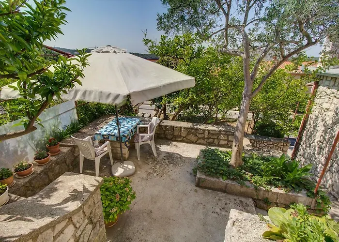 Apartment Stela